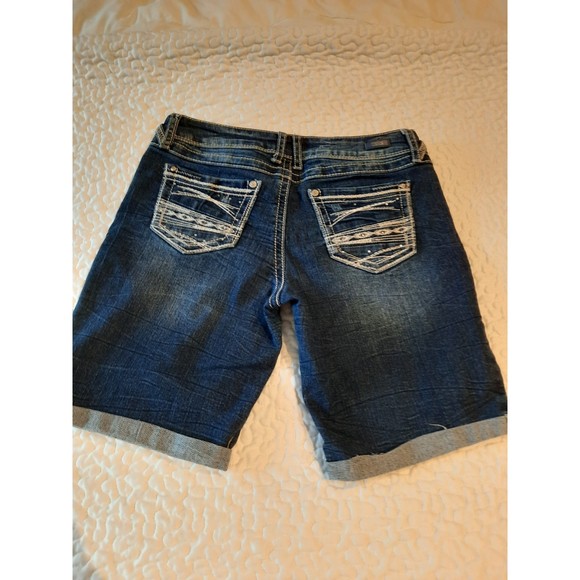 Amethyst Series 31 Short and Sexy Sz. 7 - Picture 4 of 9